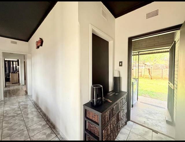 3 BEDROOM HOUSE FOR SALE IN VANDERBIJLPARK CW 5